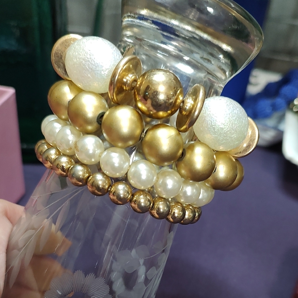 4 Stretch Bracelets